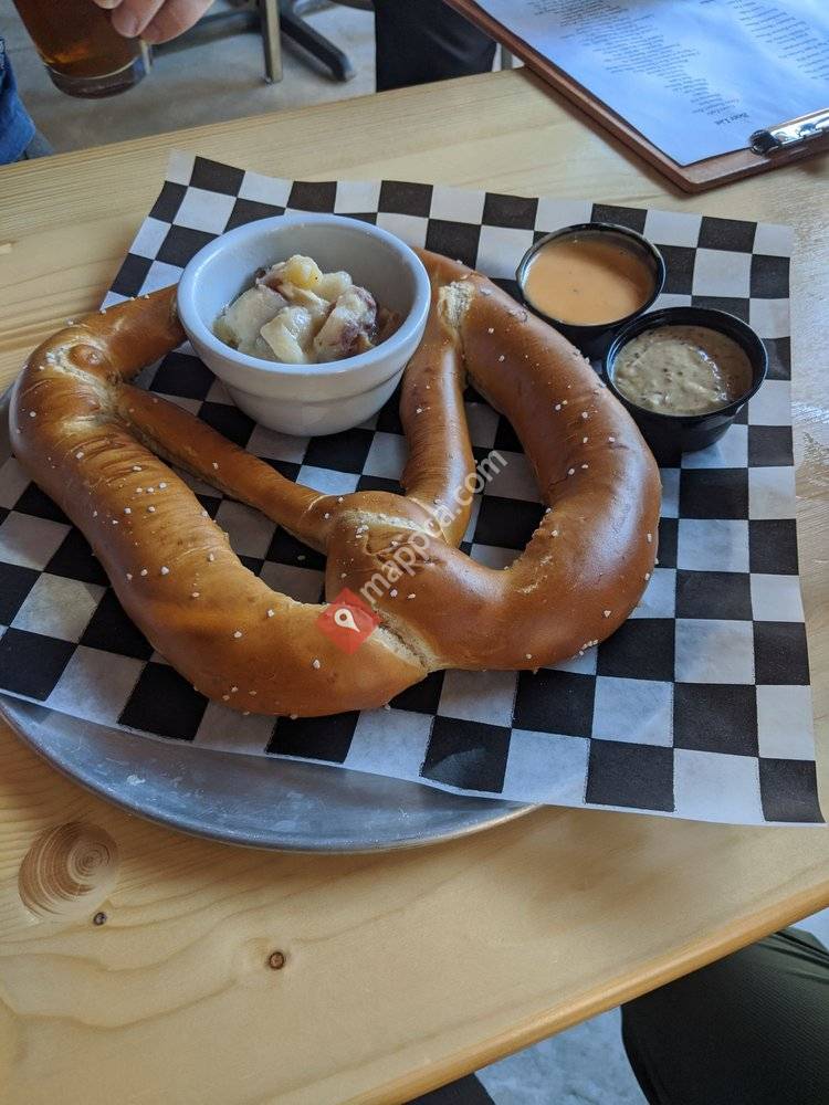 18 Hands Ale Haus
