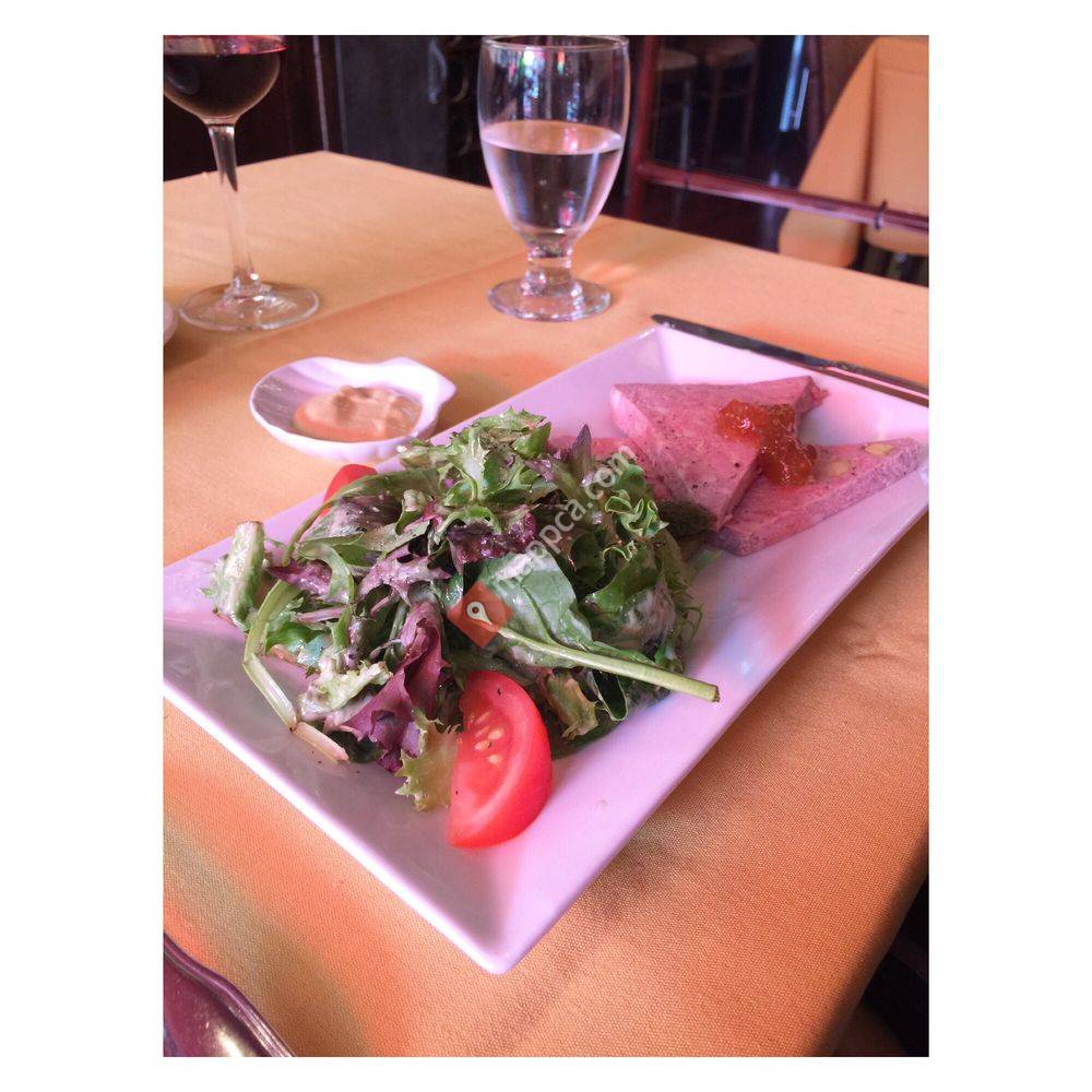 Alain's Petit Bistro