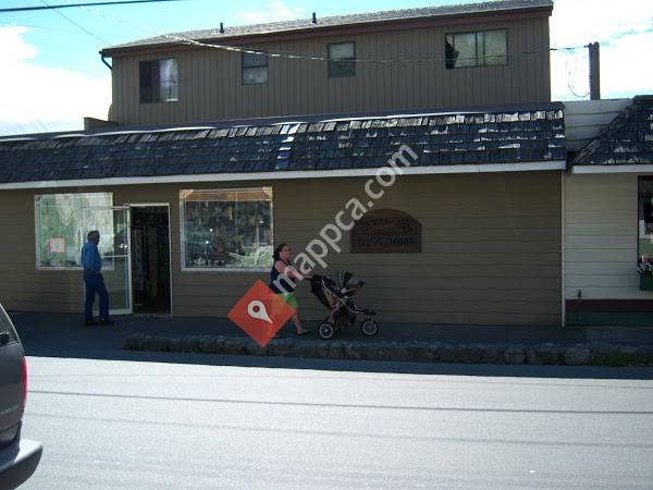 Alert Bay Drug Store