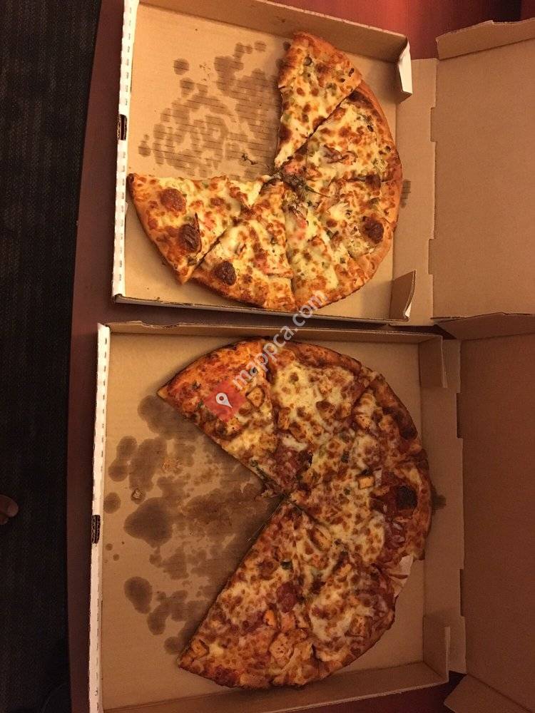 Amici's Pizza & Living Room
