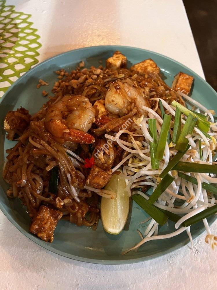 Barn Nork Aharn Thai