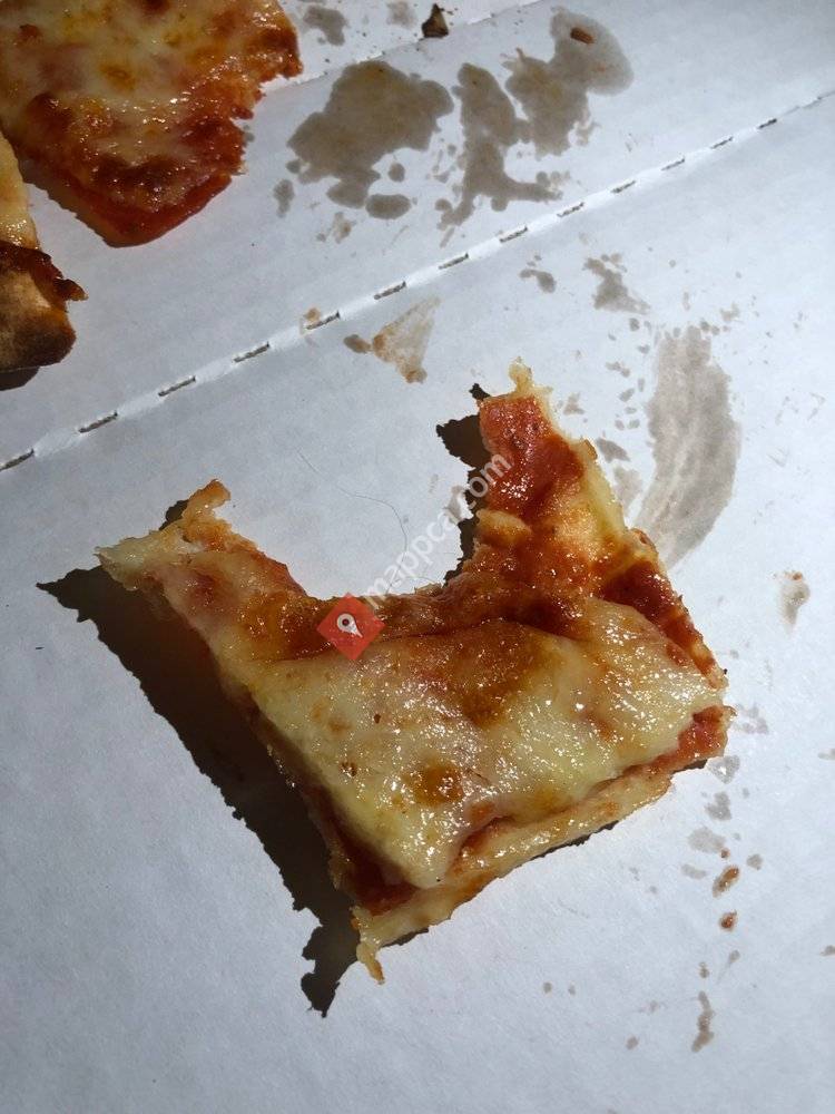 Carbone's Pizzeria