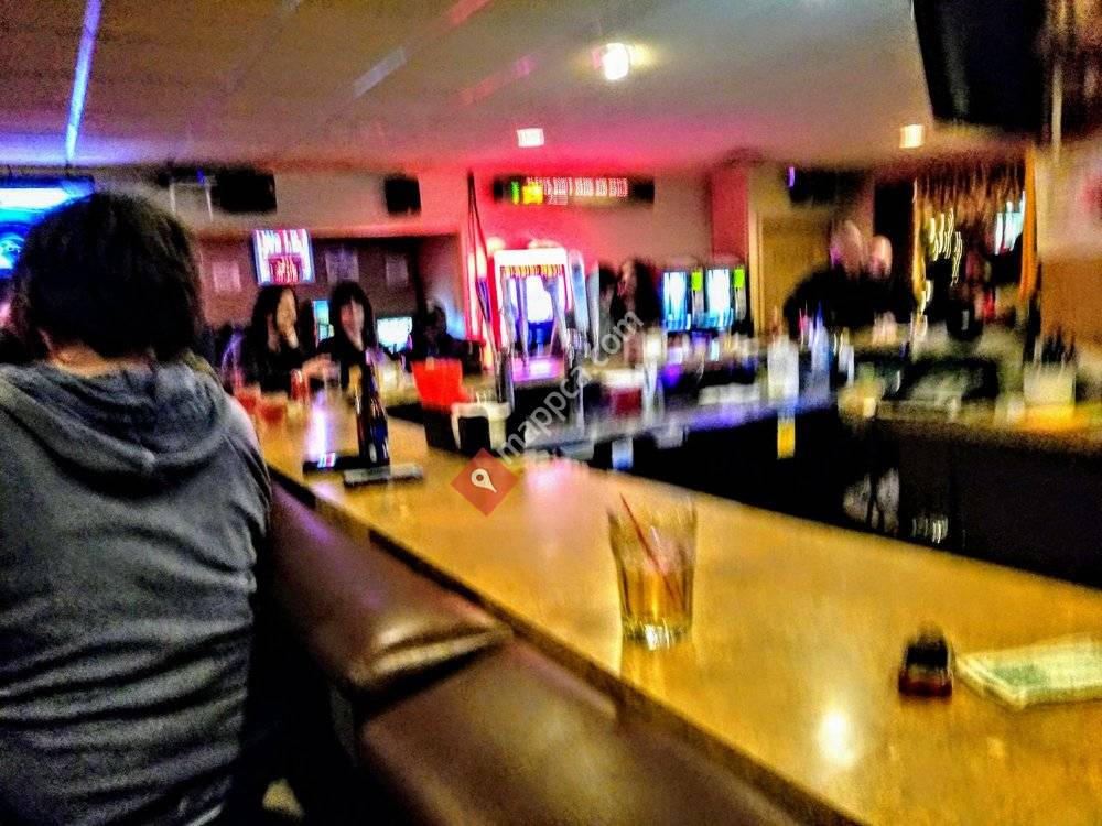 Carlton Restaurant & Lounge