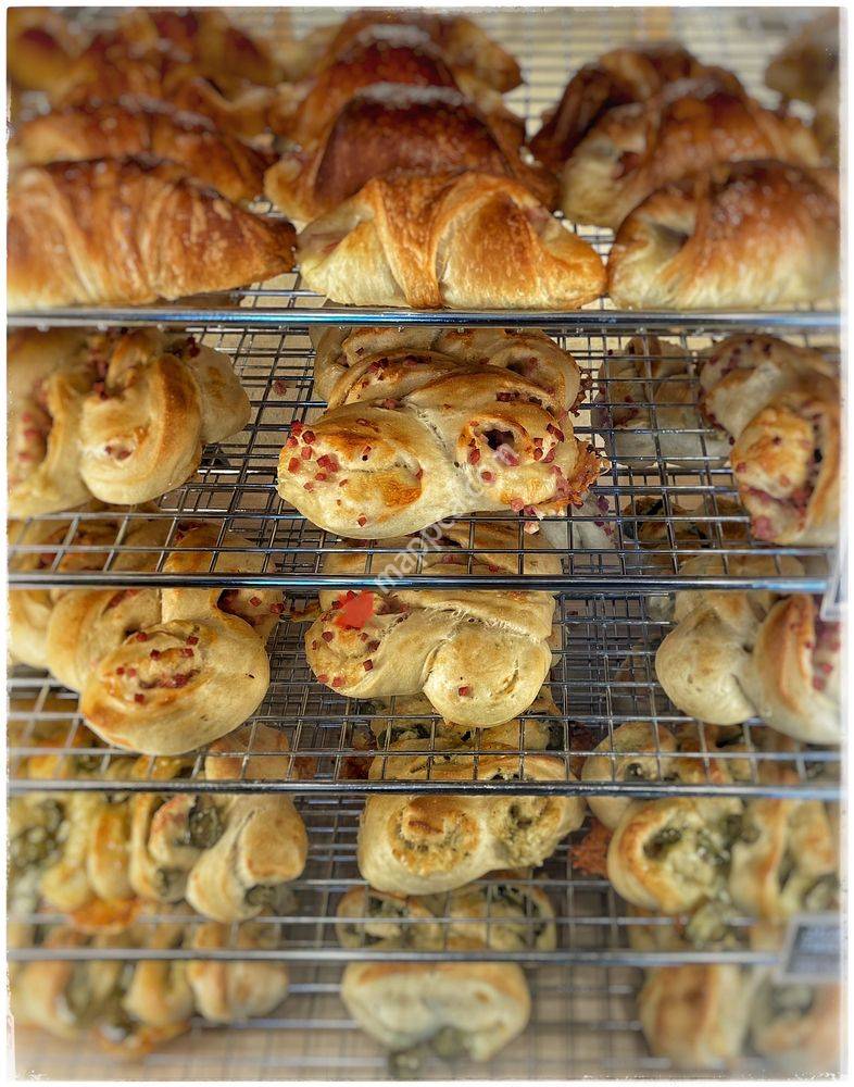 Cobs Bread