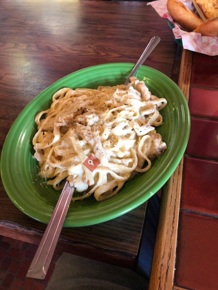 Gino's Pizza Inn