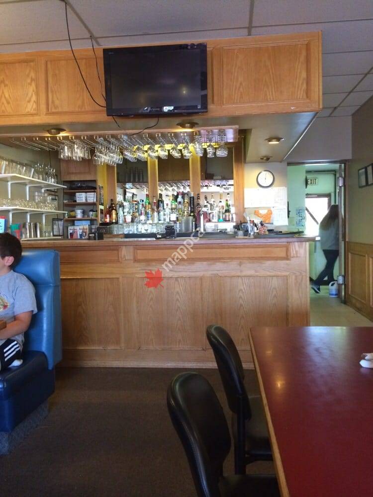 Harry's Place Restaurant & Bar