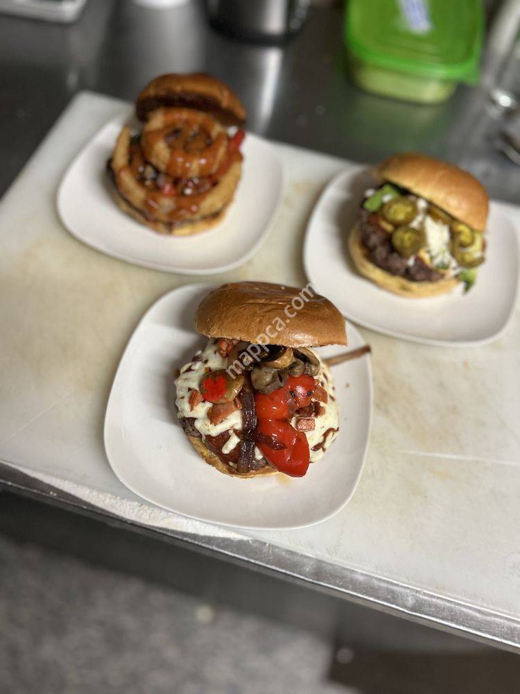 Hooligan’s Pub & Grub