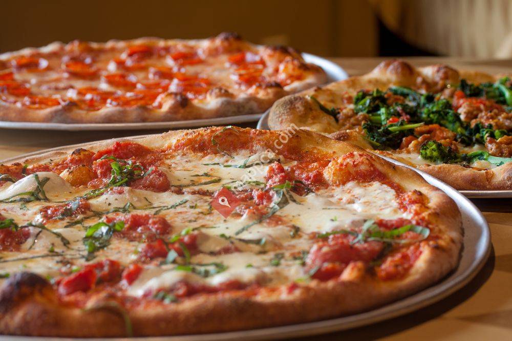 Joey's Pizza Pie