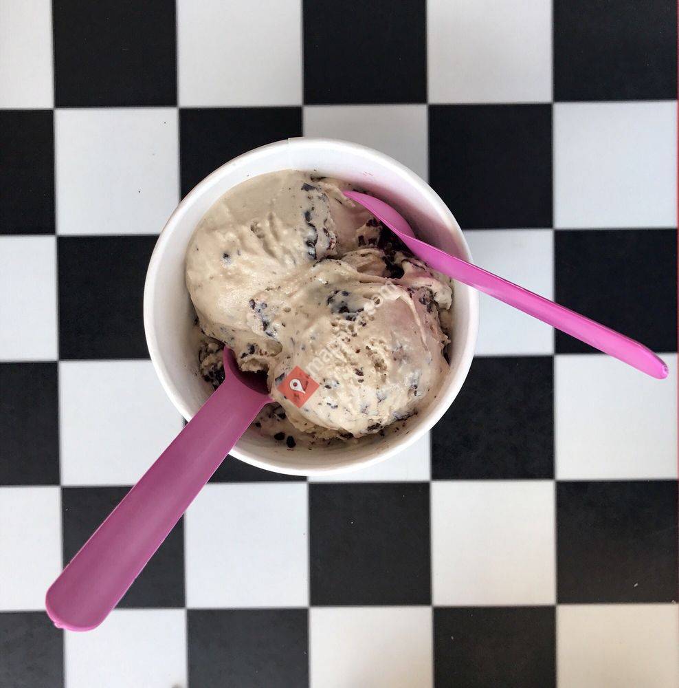 Kennedy's Ice Cream And Grill