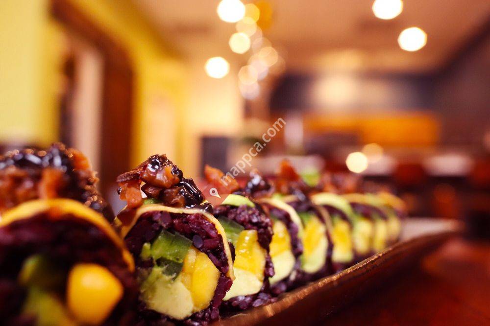 Kizuna Sushi Bistro
