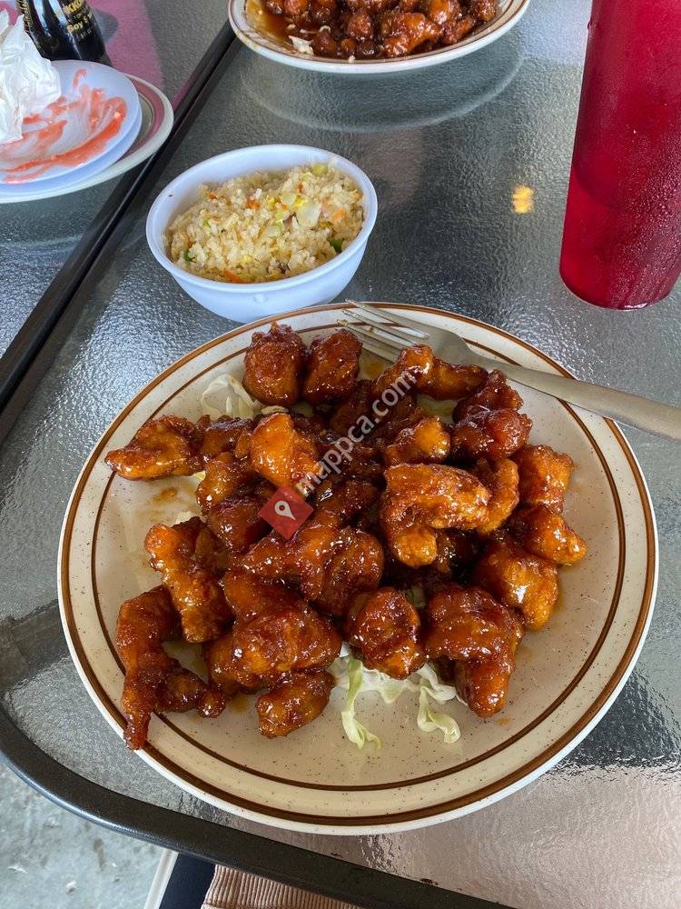 Lakefront Oriental Cuisine