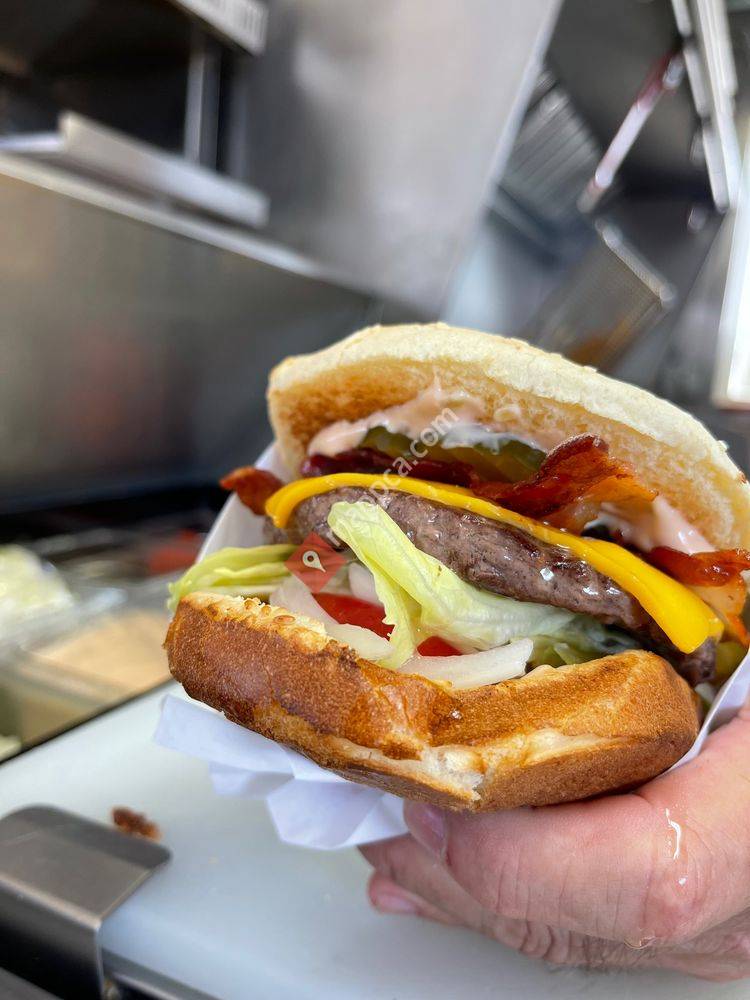 Larry's Drive In