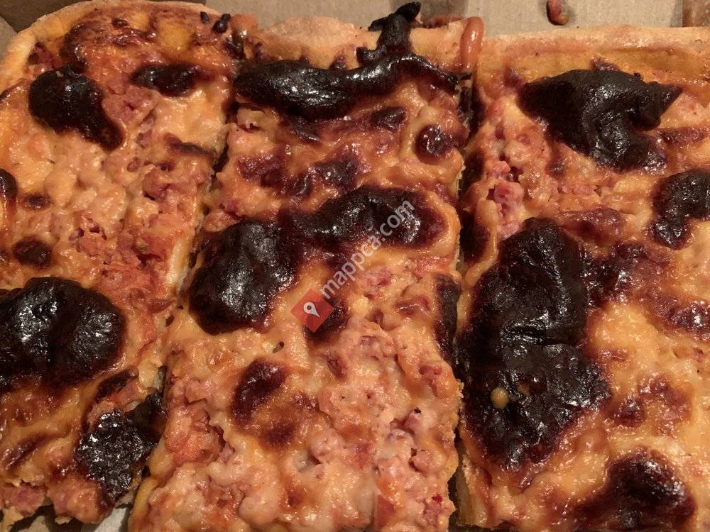 Lou's Pizza Place