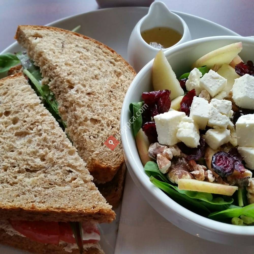 Opera Bakery Cafe