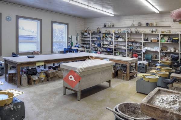 Parkland Potters Guild and Crooked Pot Gallery