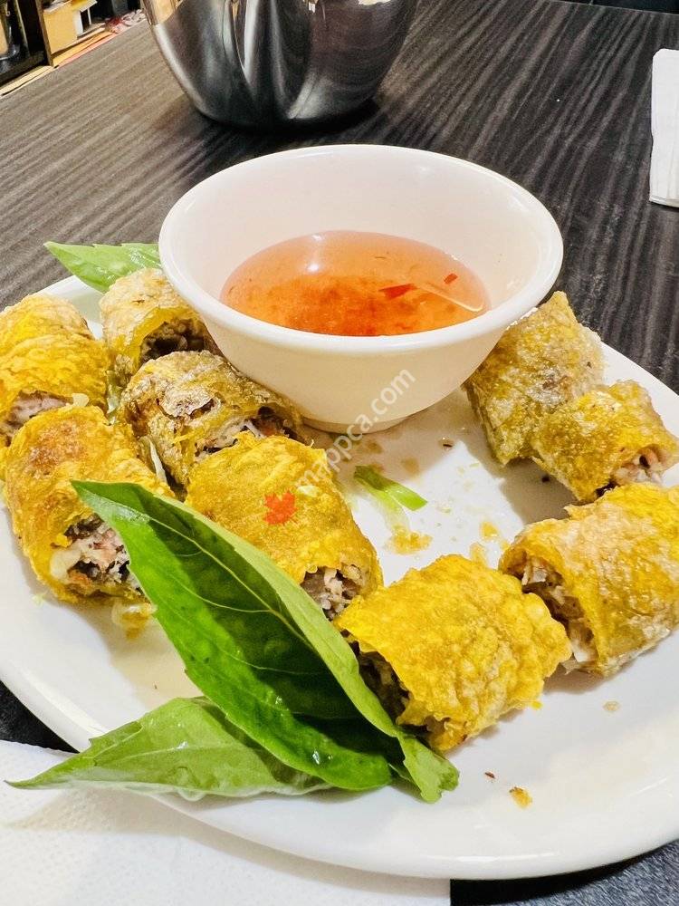 Pho Angkor Noodle House