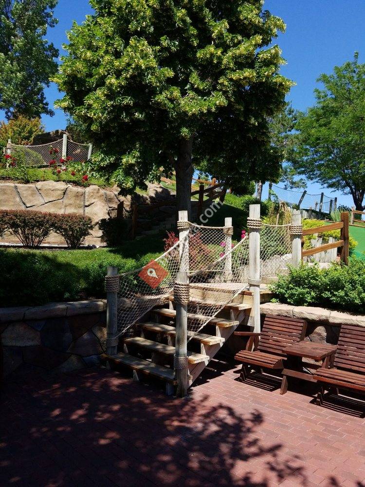 Pirates Cove Adventure Golf