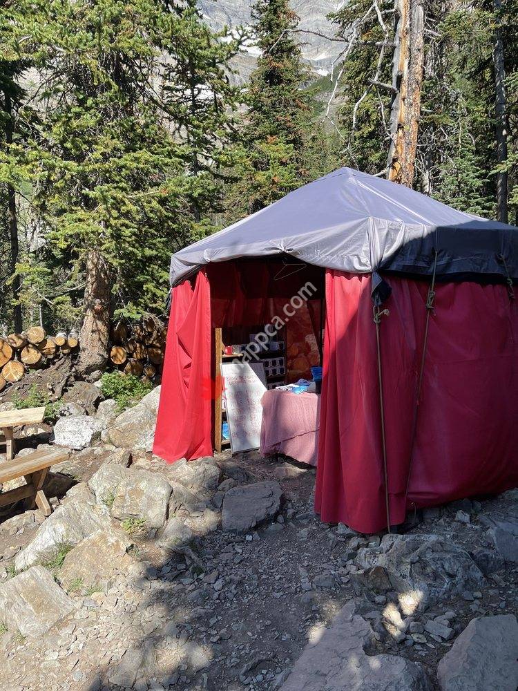 Plain of Six Glaciers Tea House