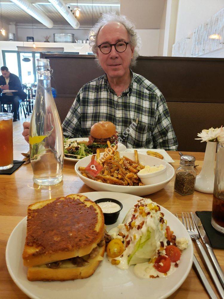 Prairie Canary Restaurant & Bar