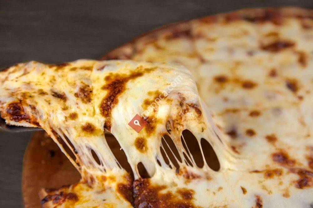 Red's Savoy Pizza