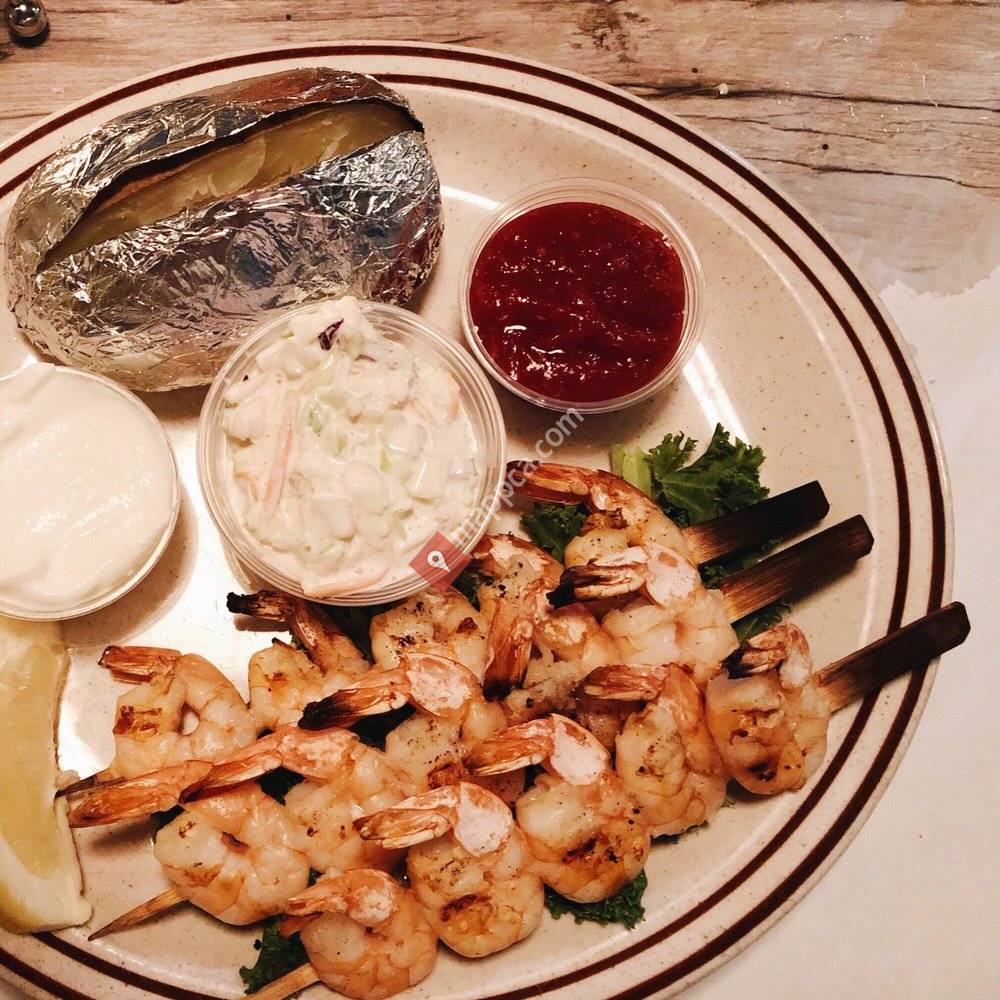 Salty's Seafood & Spirits