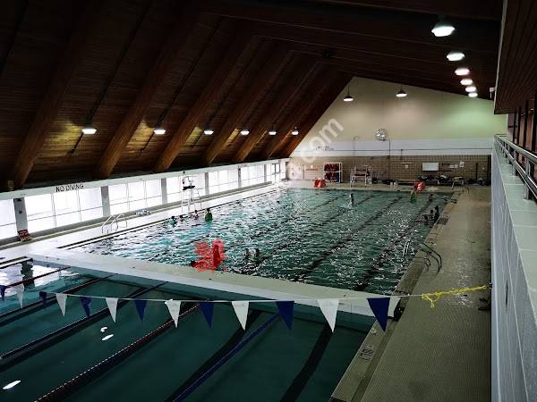 Seven Oaks Pool