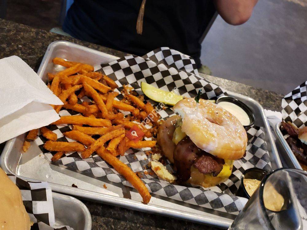 Sickies Garage Burgers & Brews