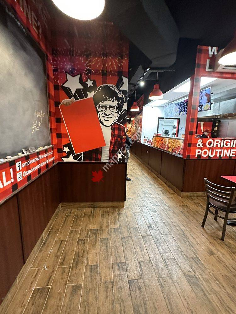 Smoke's Poutinerie Windsor
